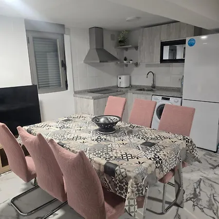Mellis Apartment *